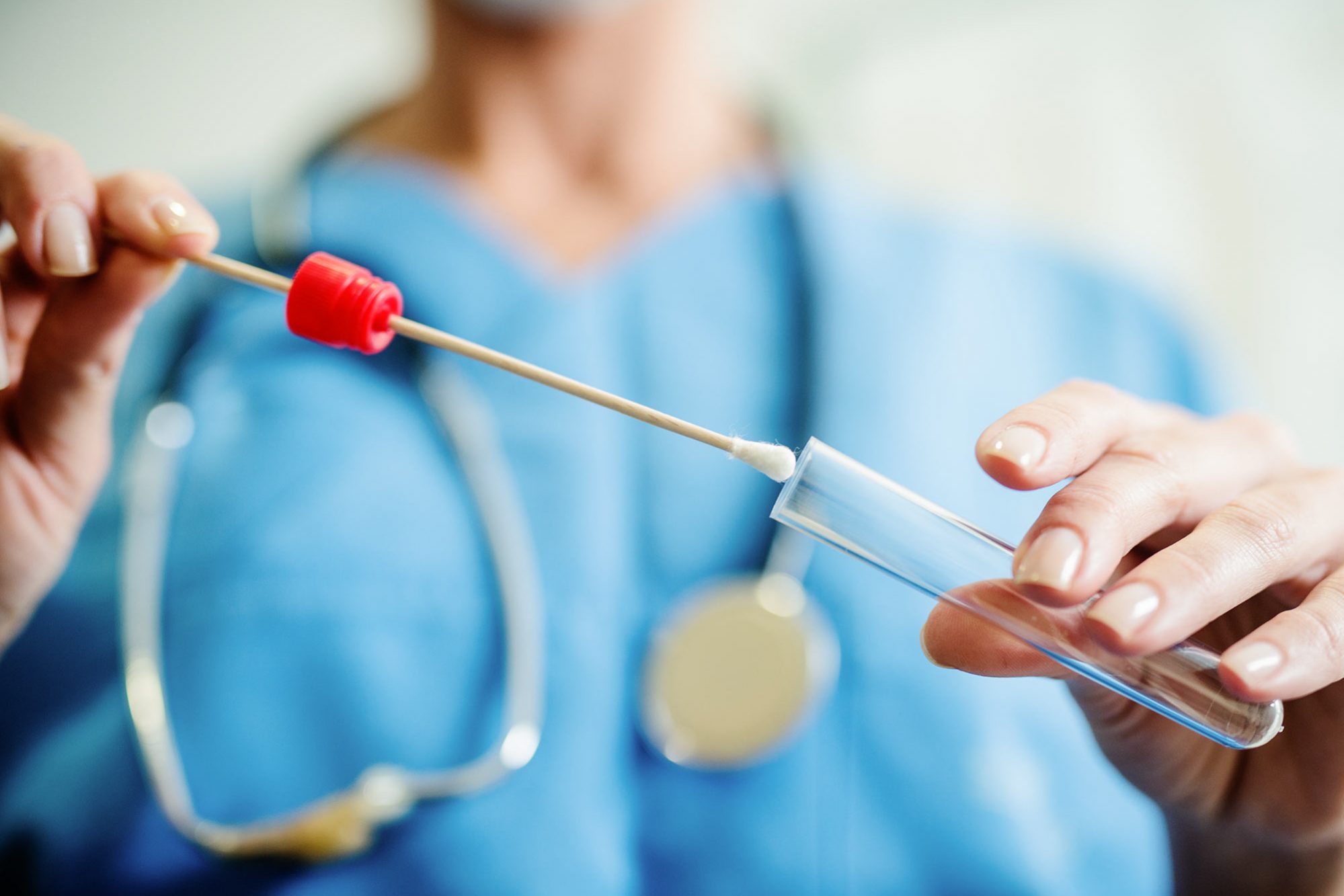 Corona Rachenabstrich